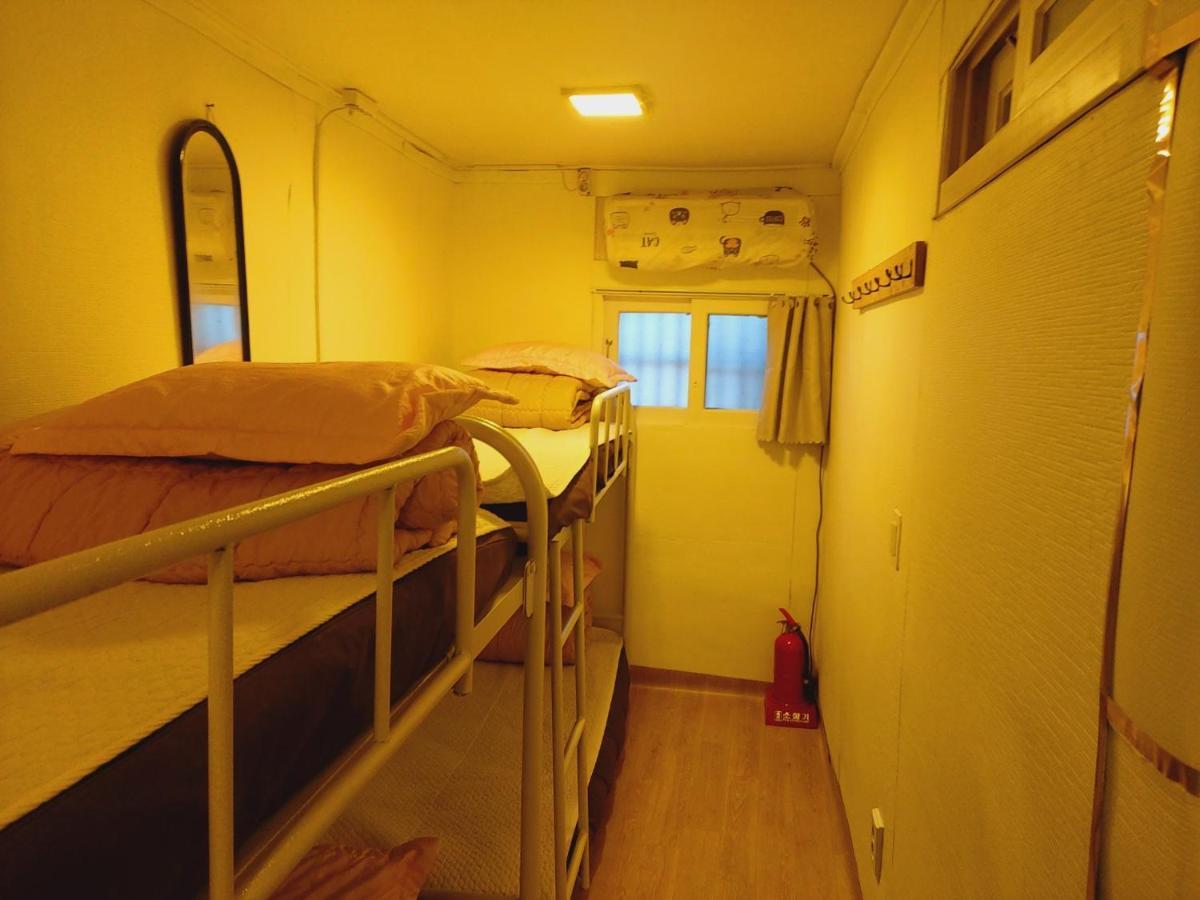 Seoul Guesthouse Foreigners Only Экстерьер фото